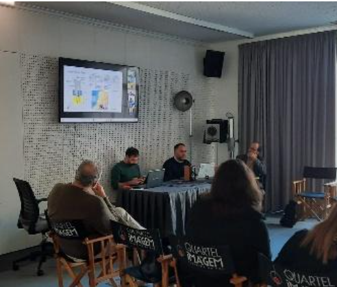 group presenting at the meeting